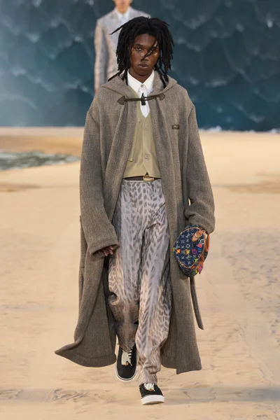 Look 40